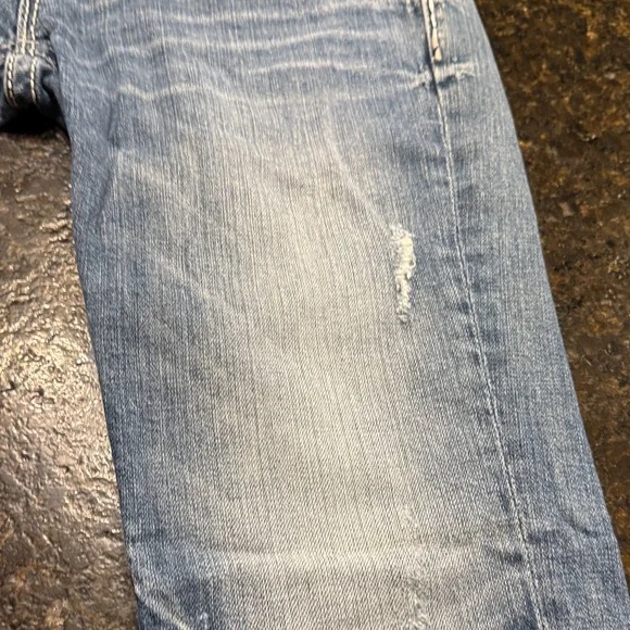 Miss Me 26x31 Distressed Boot Cut Blue Jeans - Picture 7 of 9